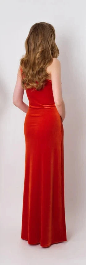 Vestido largo de terciopelo color naranja óxido, sin mangas, con un hombro al descubierto, con aberturas, para dama de honor, para invitada de boda y de noche.